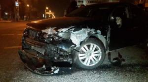 Четыре человека пострадали в серьезном ДТП в Алматы