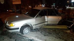 Четыре человека пострадали в серьезном ДТП в Алматы