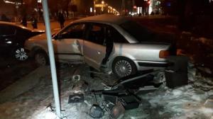 Четыре человека пострадали в серьезном ДТП в Алматы