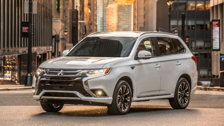 В Европе продано свыше 100 000 кроссоверов Mitsubishi Outlander PHEV