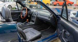 Культовый мускул-кар Ford Mustang продают за 9 800 долларов