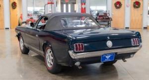 Культовый мускул-кар Ford Mustang продают за 9 800 долларов