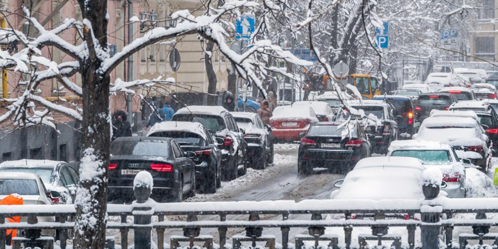 Власти Москвы рассказали, как ездить в снегопад

