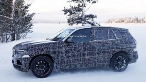 Новый BMW X5 M застукали на зимних тестах