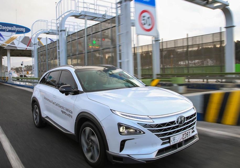 Водородный Hyundai превратили в беспилотник с караоке