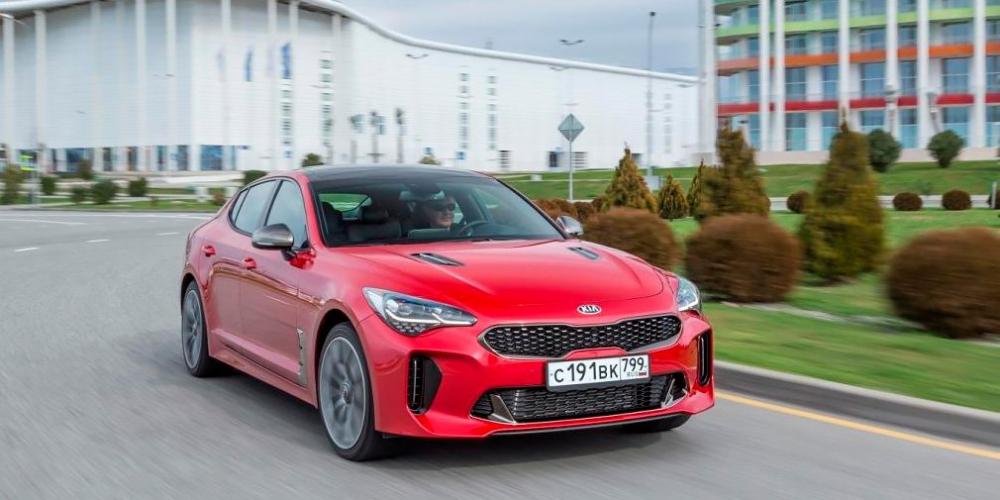 Kia опубликовала российский прайс-лист на свою самую быструю модель
