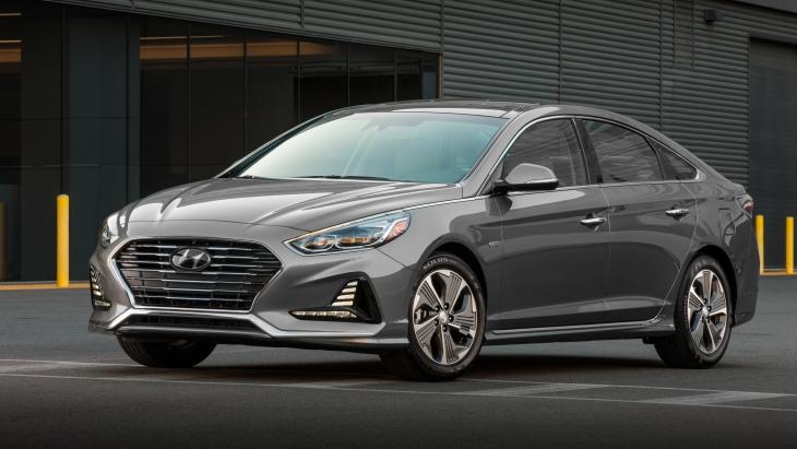 Hyundai везёт в Чикаго обновлённый седан Sonata Hybrid