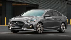 Hyundai везёт в Чикаго обновлённый седан Sonata Hybrid