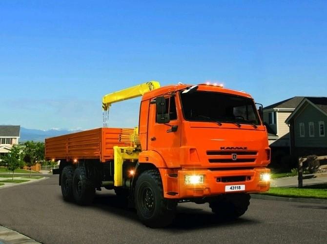 Продажи грузовиков в России подскочили в 2017 году на 50%