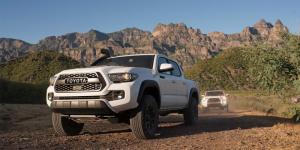 Три модели Toyota подготовили к тяжелому бездорожью