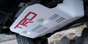 Три модели Toyota подготовили к тяжелому бездорожью