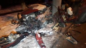Водитель-лихач погиб, врезавшись в столб в Алматы