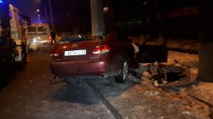 Водитель-лихач погиб, врезавшись в столб в Алматы