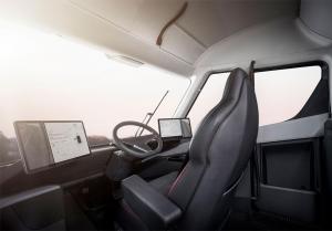 Tesla будет выпускать по 100 000 грузовиков в год