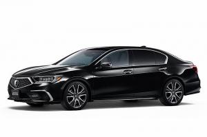 В Японии начались продажи обновленной Honda Legend