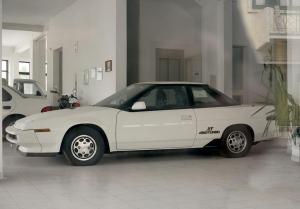 На Мальте нашли забытый салон Subaru с машинами из 1990-х