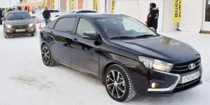 Появились фотографии роскошной версии Lada Vesta президента АвтоВАЗа