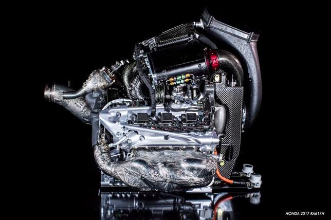 Видео: В Toro Rosso впервые завели двигатель Honda