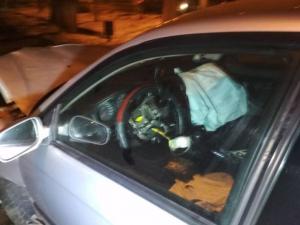 Лихач на Subaru снес светофор в Алматы