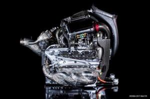 Видео: В Toro Rosso впервые завели двигатель Honda