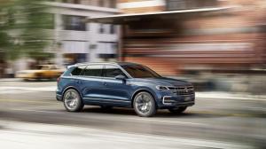 Новый Volkswagen Touareg: «свежая» информация