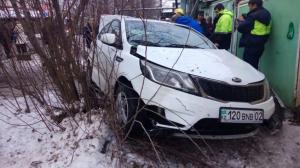 Пять человек пострадали в аварии в Алматы