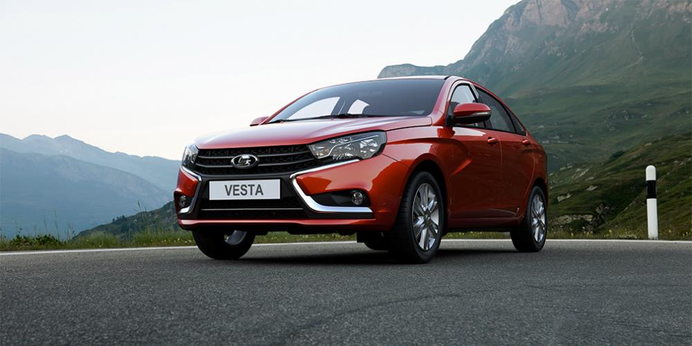 Чиновников предложили пересадить на удлиненные Lada Vesta