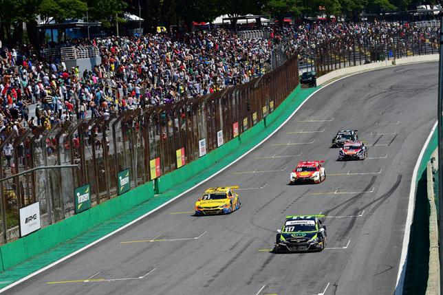 Фелипе Масса готовится к дебюту в Stock Car Brasil
