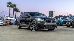 BMW X2 начал поступать в салоны американских дилеров
