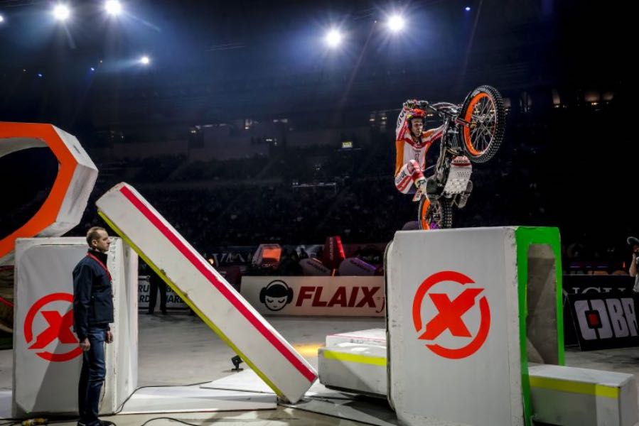 Тони Боу повредил позвоночник на этапе X-Trial Indoor 2018 во Франции