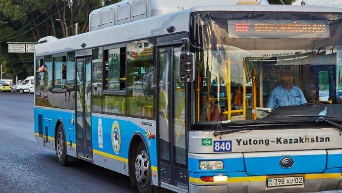 Ежегодно в Казахстане по вине водителей автобусов происходит 500 ДТП