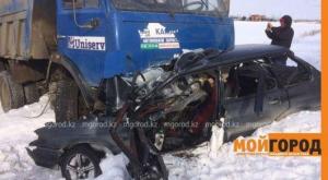 Автомобиль столкнулся с КамАЗом в ЗКО: погибли два человека