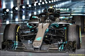 Презентации новых машин: Mercedes AMG W09 EQ Power+
