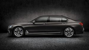Компания BMW откажется от мотора V12