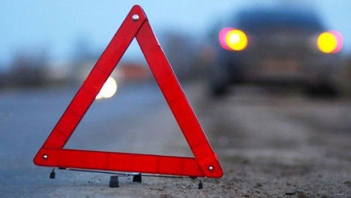 Toyota Camry перевернулась в Алматы: один человек погиб, трое в больнице