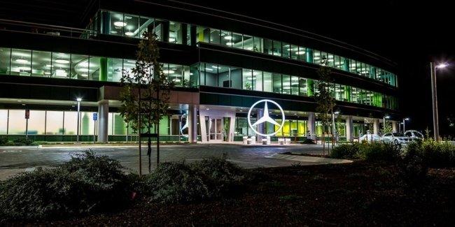 Китайскому владельцу Volvo достался крупнейший пакет акций Daimler