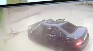 В Дагестане Lada Priora на огромной скорости протаранила АЗС, есть жертвы