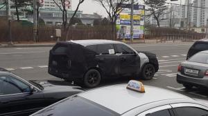 Большой внедорожник KIA Telluride «спалился» на тестах

