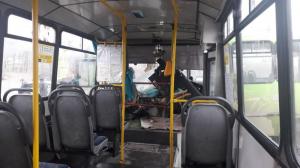 В Алматы из-за гололеда столкнулись два автобуса