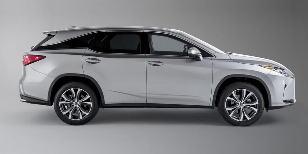 Lexus начал продажи в России семиместной версии RX


