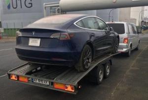 Первый в Европе электрокар Tesla Model 3 засветился в Украине