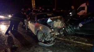 Один человек погиб и 5 пострадали в страшном ДТП в Алматы