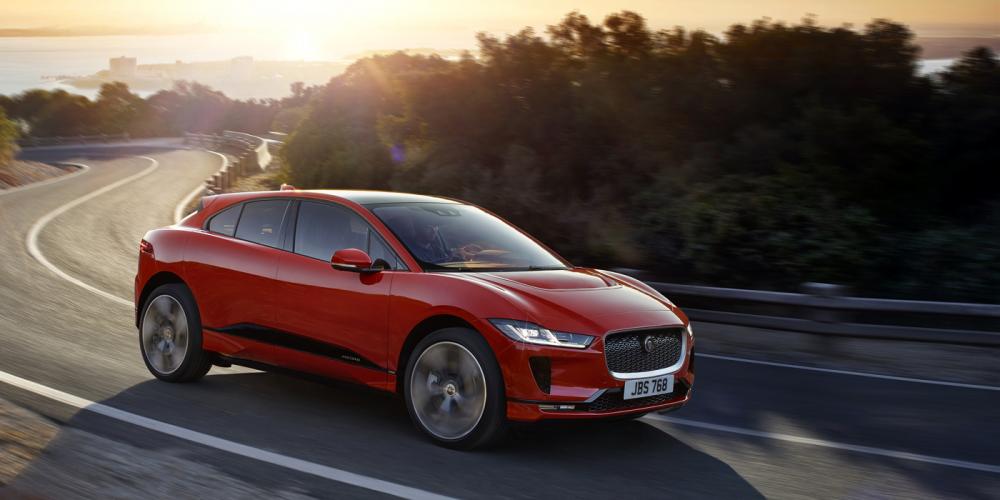 Jaguar представил электрический кроссовер для России