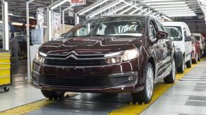 Компактный седан Citroen C4 вновь обновился