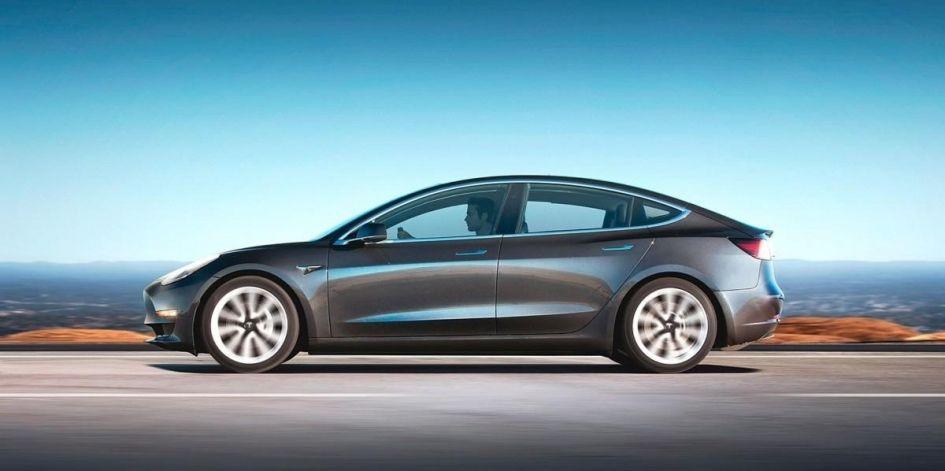 Журналисты купили Tesla Model 3 ради тест-драйва