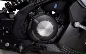 В Китае представили туристический мотоцикл Benelli BJ300GS-A