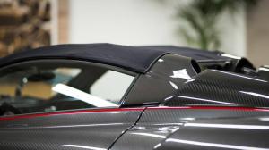 Производитель мотоэкипировки сделал для Pagani крышу-оригами