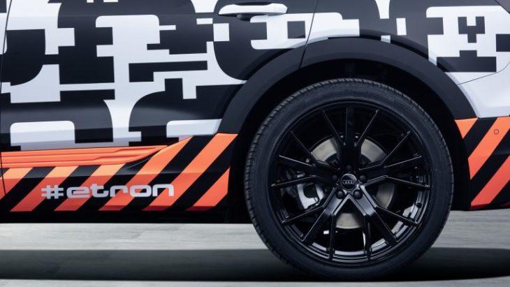 Audi выпустит прототипы электрокара E-Tron на улицы Женевы