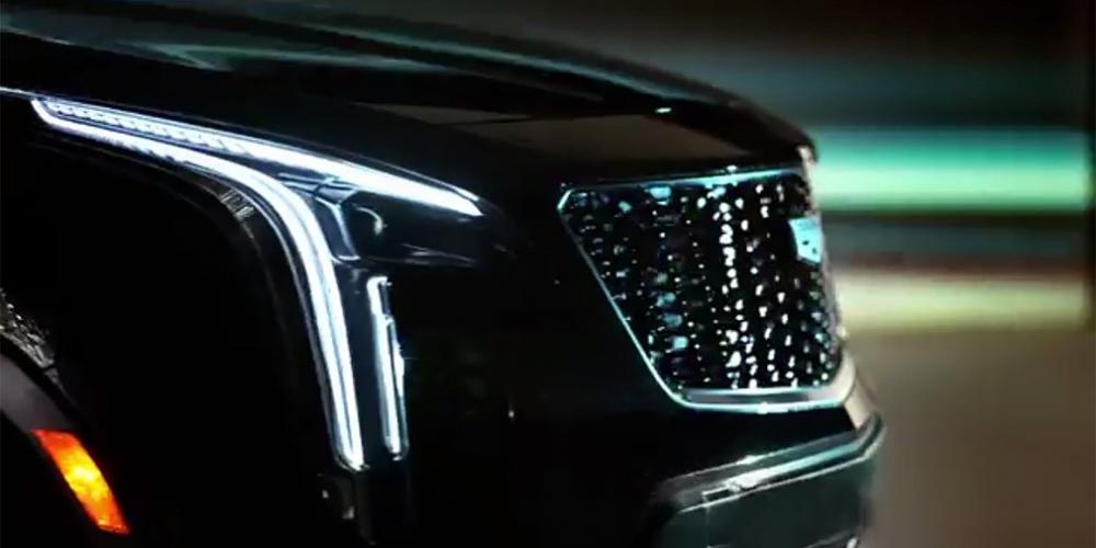 Cadillac показал дизайн своего самого маленького кроссовера