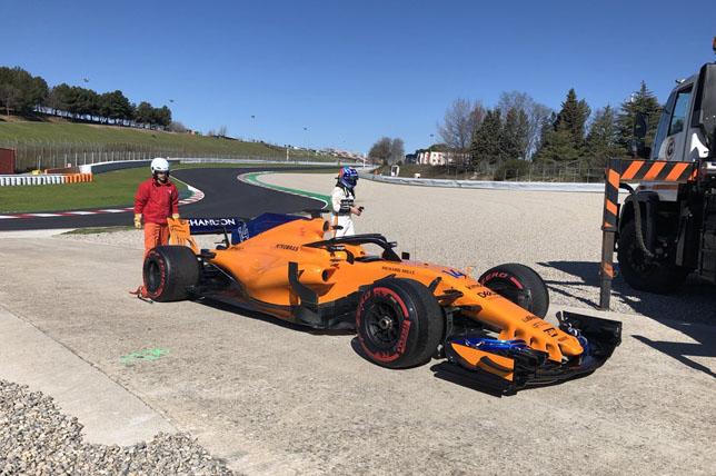 У McLaren продолжаются проблемы на тестах
